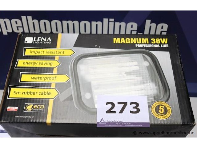 2 industriële werflampen lena lighting magnum 36w, werking niet gekend - afbeelding 1 van  3