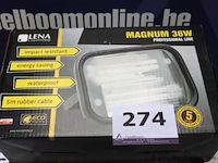2 industriële werflampen lena lighting magnum 36w, werking niet gekend - afbeelding 1 van  2
