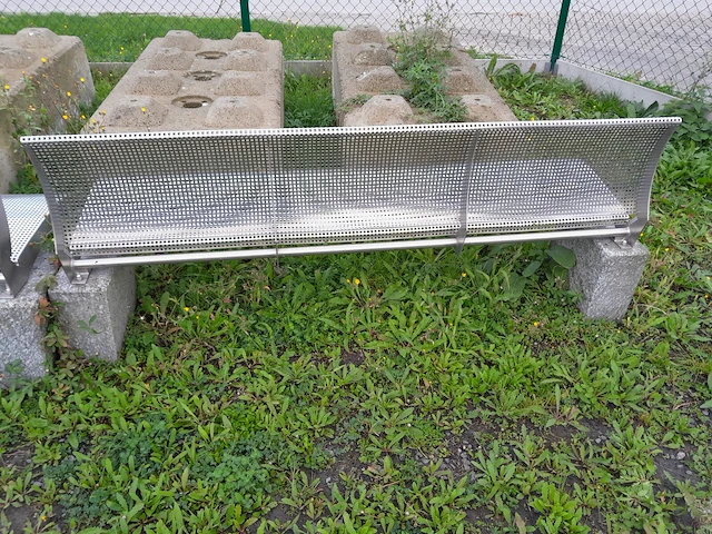 2 inox zintbanken - afbeelding 2 van  4