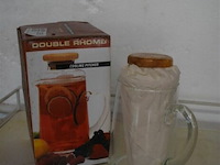 2 inschenkkannen - afbeelding 1 van  3