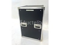 2 ir18ui | 19" - 18u - studio / binnenrack - tbi 465 mm