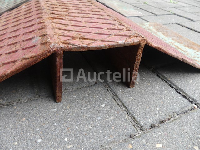 2 kabel beschermers - afbeelding 4 van  4