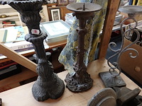 2 kandelaars gietijzer hoogte 40 cm en hoogte 45cm - afbeelding 3 van  3
