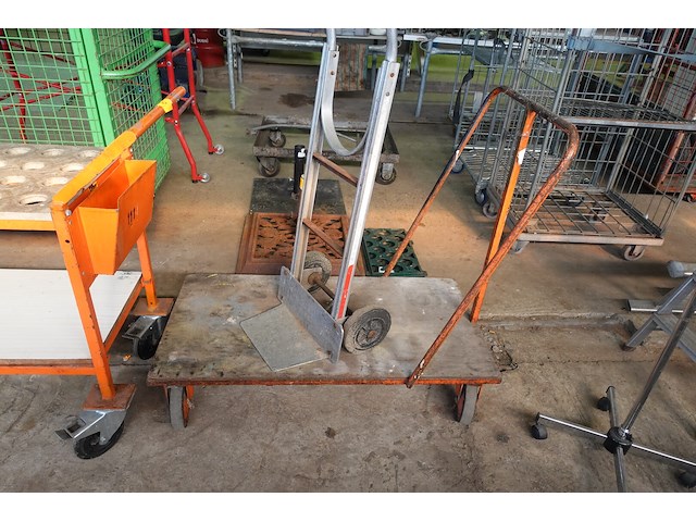 2 karren en 1 steekwagen (duvelke) - afbeelding 6 van  6