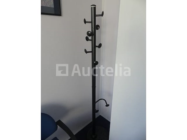 2 kasten + stoelen - afbeelding 2 van  10