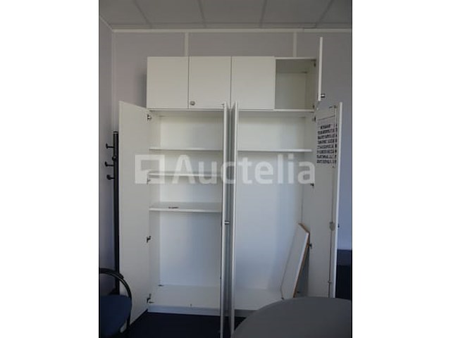 2 kasten + stoelen - afbeelding 6 van  10