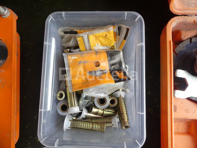 2 kernboormachines en diverse accessoires spit - afbeelding 2 van  11