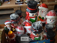 2 kerststallen en div kaarsen - afbeelding 3 van  5