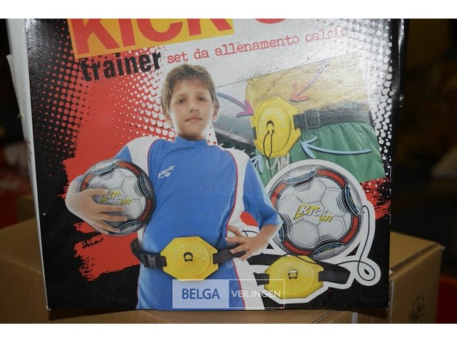 2 kick off voetbal training - afbeelding 1 van  4