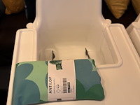 2 kinderstoeltjes + 20 tal sierkussens - afbeelding 3 van  6