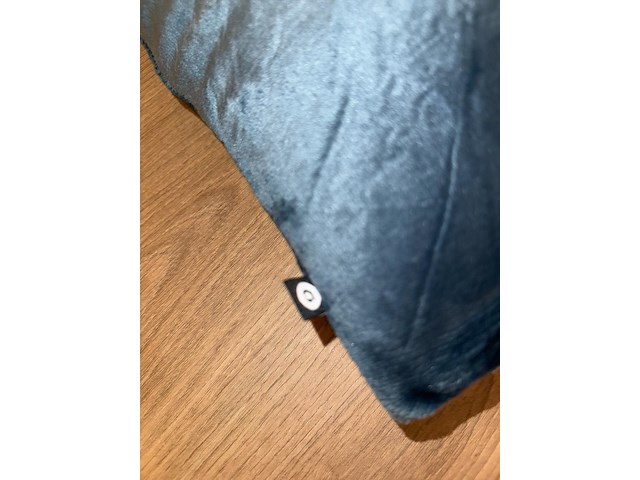 2 kinderstoeltjes + 20 tal sierkussens - afbeelding 6 van  6