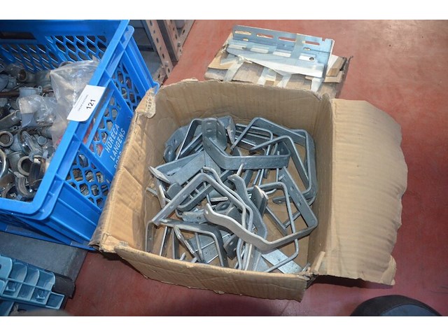 2 kisten met waterleiding materiaal - afbeelding 5 van  7