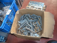 2 kisten met waterleiding materiaal - afbeelding 5 van  7