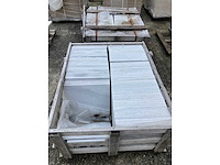2 kisten tegels marmer chrital marathi 40/40/1,5cm: 37m² - afbeelding 1 van  3