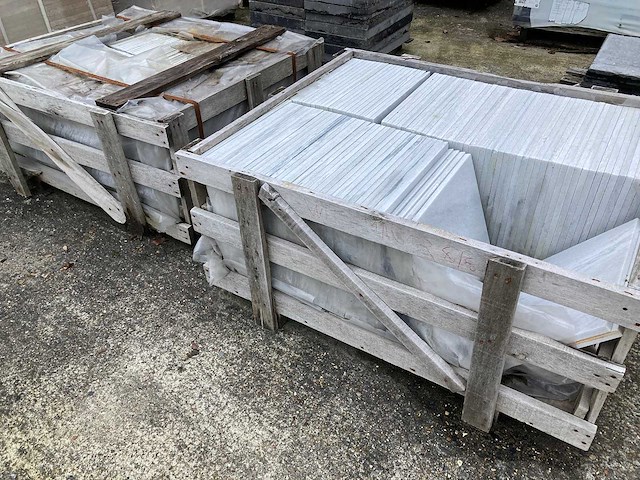 2 kisten tegels marmer chrital marathi 40/40/1,5cm: 37m² - afbeelding 2 van  3