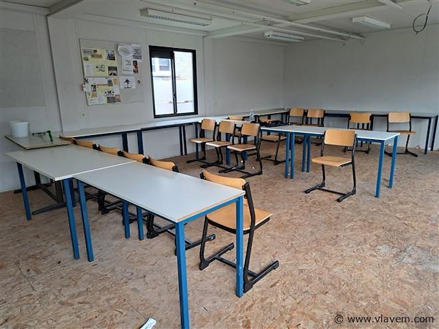 2 klascontainers (nrs. 1 en 2) - afbeelding 8 van  8