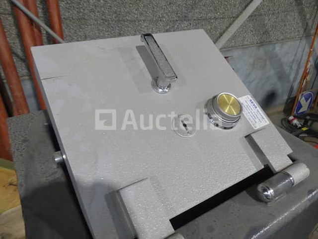 2 kluizen - afbeelding 3 van  13