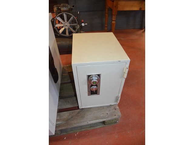 2 kluizen - afbeelding 6 van  7