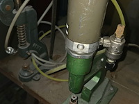 2 knopenmachines op onderstel - afbeelding 2 van  2