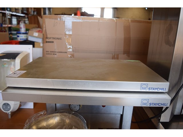2 koelplaten staychill 53x32,5x3 cm - afbeelding 1 van  3