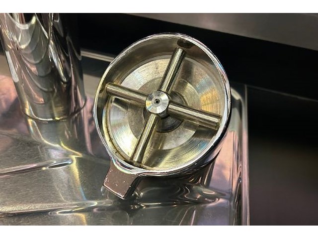 2 kraanstap + installatie/koeler + spoelbak antoine bar - afbeelding 12 van  16