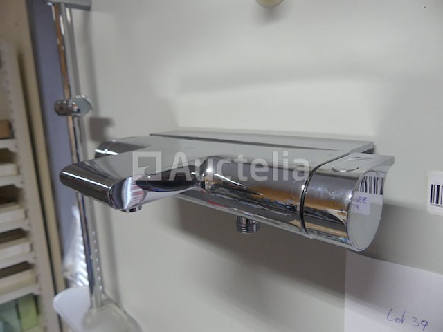 2 kranen, 1 mengkraan, 1 douchestandaard - afbeelding 9 van  11