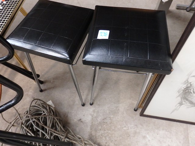 2 krukjes ( leder) - afbeelding 1 van  1