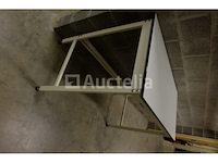 2 laboratoriummeubilair - afbeelding 8 van  10