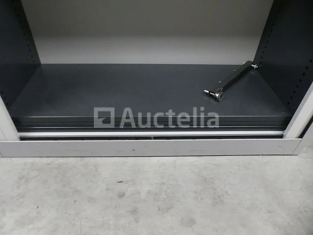 2 lage kasten met luiken - afbeelding 2 van  5