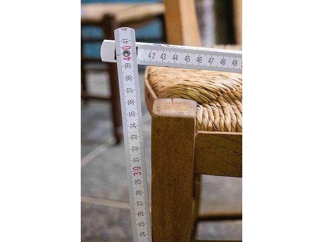 2 lage stoelen - afbeelding 2 van  3