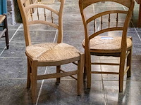 2 lage stoelen - afbeelding 3 van  3