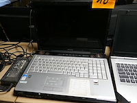 2 laptoppen met laders + docking station - afbeelding 3 van  5