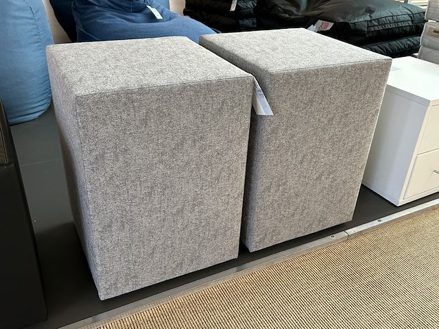 2 larvik hocker nachttafels - afbeelding 1 van  4