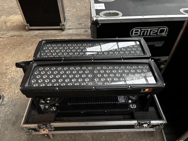 2 led cannon briteq - afbeelding 1 van  4