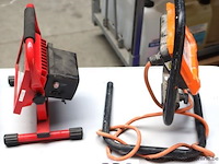 2 led werflampen wo oplaadbaar, werking niet gekend - afbeelding 2 van  2