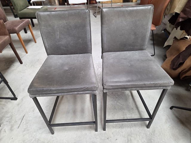 2 lederen barstoelen - afbeelding 1 van  6