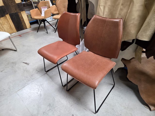 2 lederen eetkamerstoelen bali - afbeelding 3 van  7