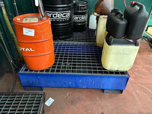 2 lekbakken - afbeelding 1 van  3