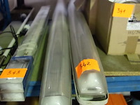 2 lichtarmaturen - afbeelding 1 van  1