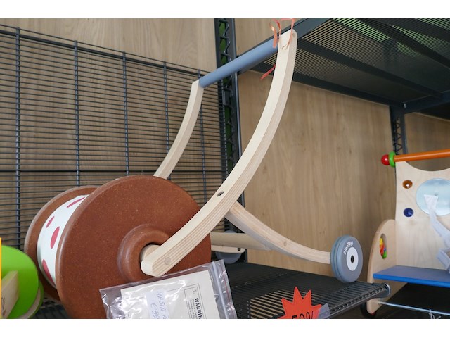 2 loopkarren hape en plantoys - afbeelding 2 van  4