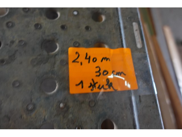 2 loopplanken stelling 2,00m x 0,32m + 2,40m x0,30m - afbeelding 4 van  6