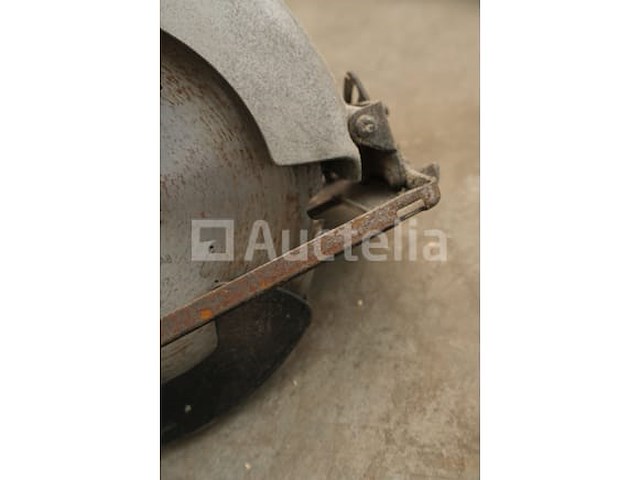 2 maktec elektrisch gereedschap - afbeelding 2 van  8