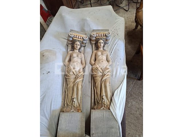 2 marmeren haardbases - afbeelding 1 van  1