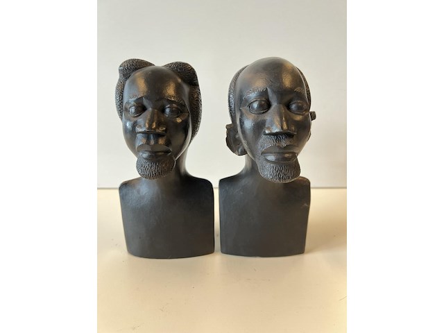 2 massieve beeldjes mannen - afbeelding 1 van  3