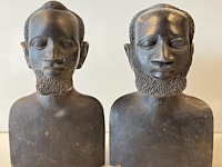 2 massieve beeldjes mannen - afbeelding 1 van  4