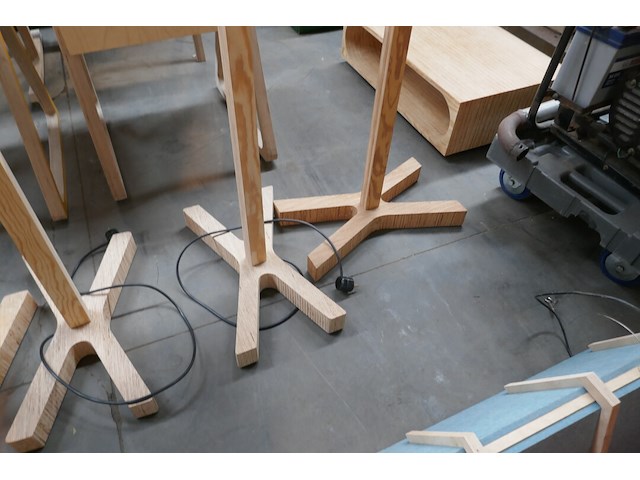 2 meanwhile staande lampen - afbeelding 5 van  5