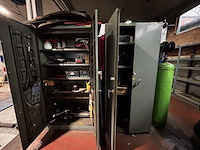 2 metalen archiefkasten met inhoud - afbeelding 1 van  12