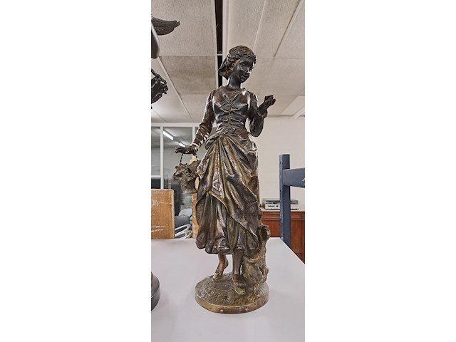 2 metalen beelden - afbeelding 1 van  2