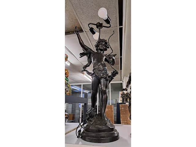 2 metalen beelden - afbeelding 2 van  2