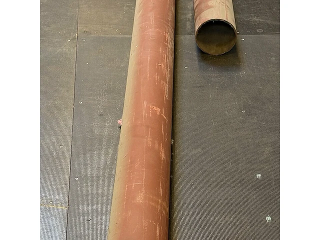 2 metalen buizen - afbeelding 2 van  4